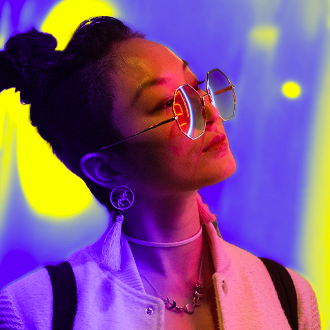 SCA_LP_Image_1_Woman_looking_up-2